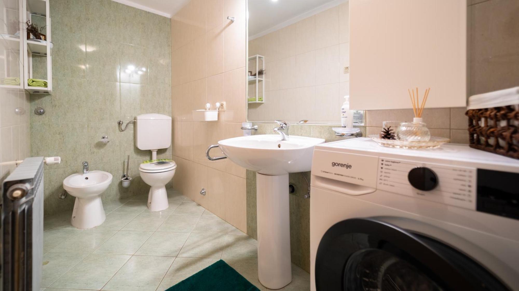Apartmani Gruzdovo 代尔尼采 外观 照片